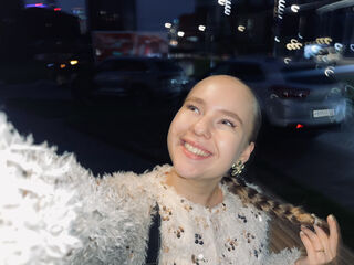 topless webcam girl CristinAuslander