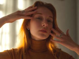 fingering webcam girl DaisyDaines
