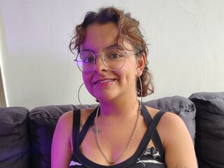 girl sex chat room DarcyTear