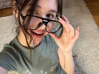 girl webcam DarelleByron