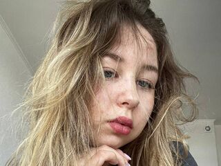 hot girl live webcam DebraCooper