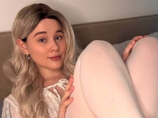 naked girl with live cam DeluaMoon