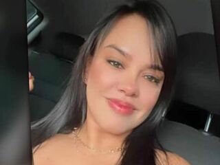fingering camslut DennaJenssenn