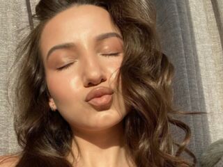 hot striptease cam DinaSweeny