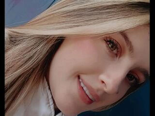 adultcam pic DioneKises