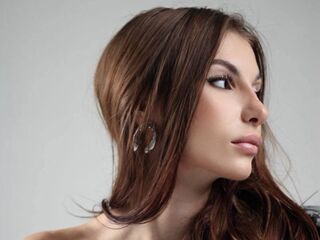 adult cam DionnaTalone