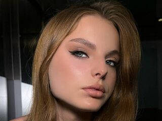 live webcam model DoraWilliams