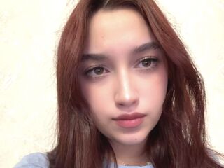 naked camgirl EdwinaDenmark