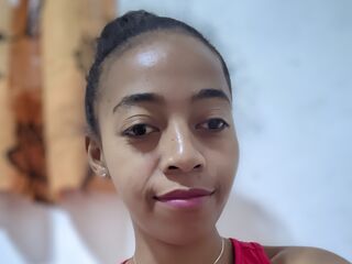 hot camwhore ElodieRazafi