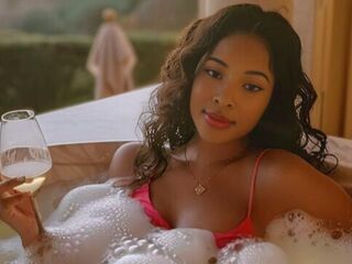 camgirl masturbating with vibrator EmelyLossano