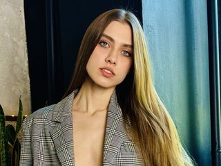 webcam girl chatroom EmilyMontgomery