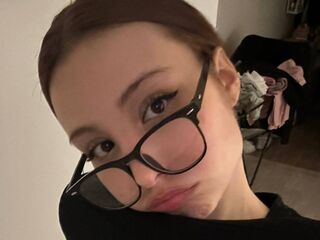 naked girl with webcam masturbating with vibrator FranciscaRamerez