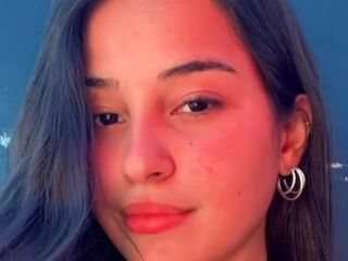 girl fingering pussy HannyMia