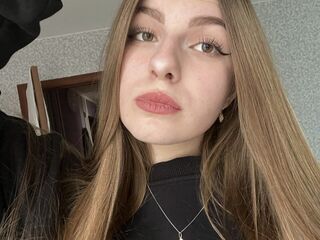 beautiful webcam girl HolliyCopper