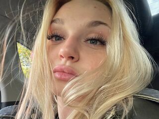 camslut masturbating JinEvjen