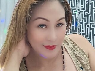 naked cam girl masturbating with vibrator JingAmour
