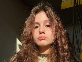 camwhore spreading pussy KarlenePaiva