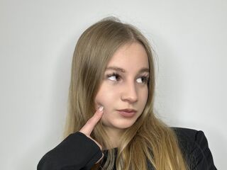 camgirl shaving pussy KatherinCervel