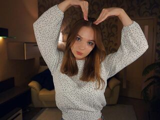 topless camgirl KelsiLuciani