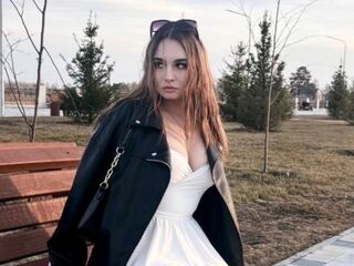 topless webcamgirl KimberyKnedler