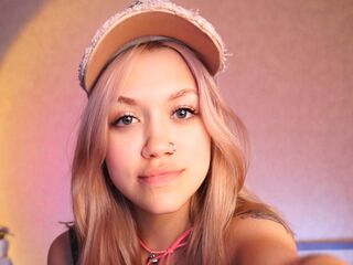 hot naked cam girl KiraSardewys