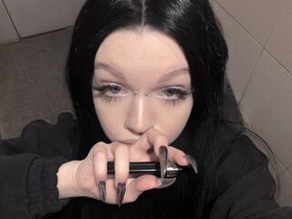 cam girl masturbating with vibrator KrisLiss