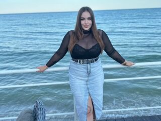 hot naked camgirl LeillaTvin