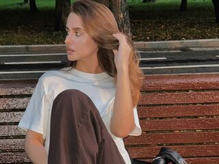 hot webcam photo LeslieDorian
