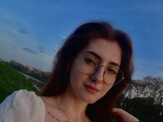 naked cam girl masturbating with sextoy LillyMonroee