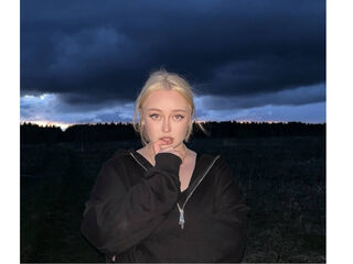 hot striptease cam LitaBloom