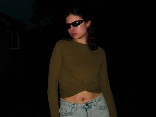 camslut topless LolaAspis