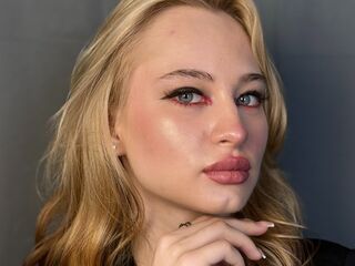 camslut video LucileNeuburger