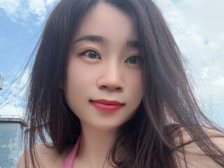 naughty camgirl masturbating with vibrator Luckweina