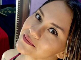 beautiful webcam girl LunaCalient