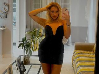 live webcam girl LunaVeller