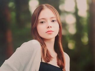 naked cam girl gallery MaileKnipe