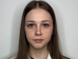 masturbating camgirl MarandaHerzfeld