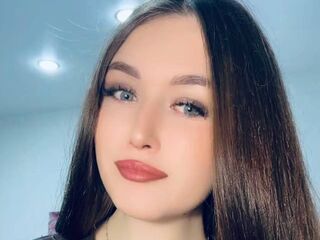 cambitch MargotAniston