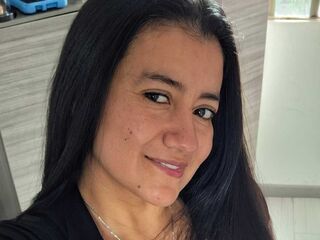 naked cam girl masturbating with sextoy MariaThomp