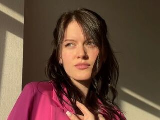 live cam show MaudGuerrido