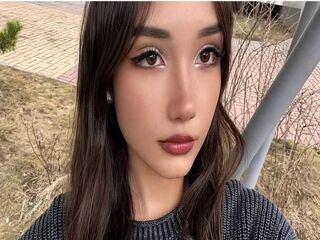 nude webcamgirl MeghanSkomo