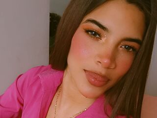 fingering camwhore MeliJhonson