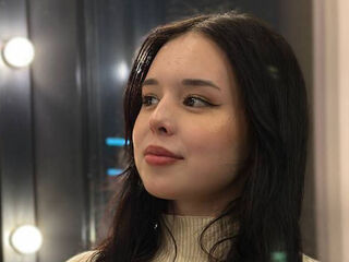 free live chart room MikiPellon