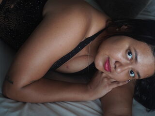 live chat room MilaWhitmore