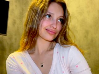 striptease cam MileyWilson