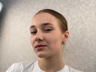 camslut naked MinnaMelugin