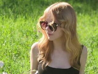 hot cam girl masturbating with dildo MirianTippett