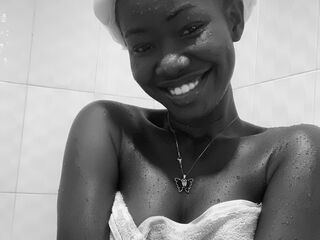 free video chat room MonaReign