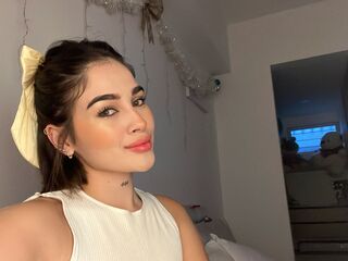 camgirl playing with vibrator NaiaBlue