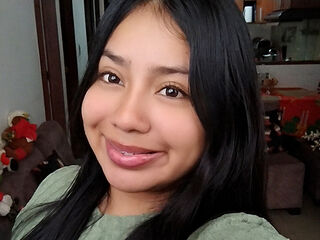 nude webcamgirl photo NoaBaker